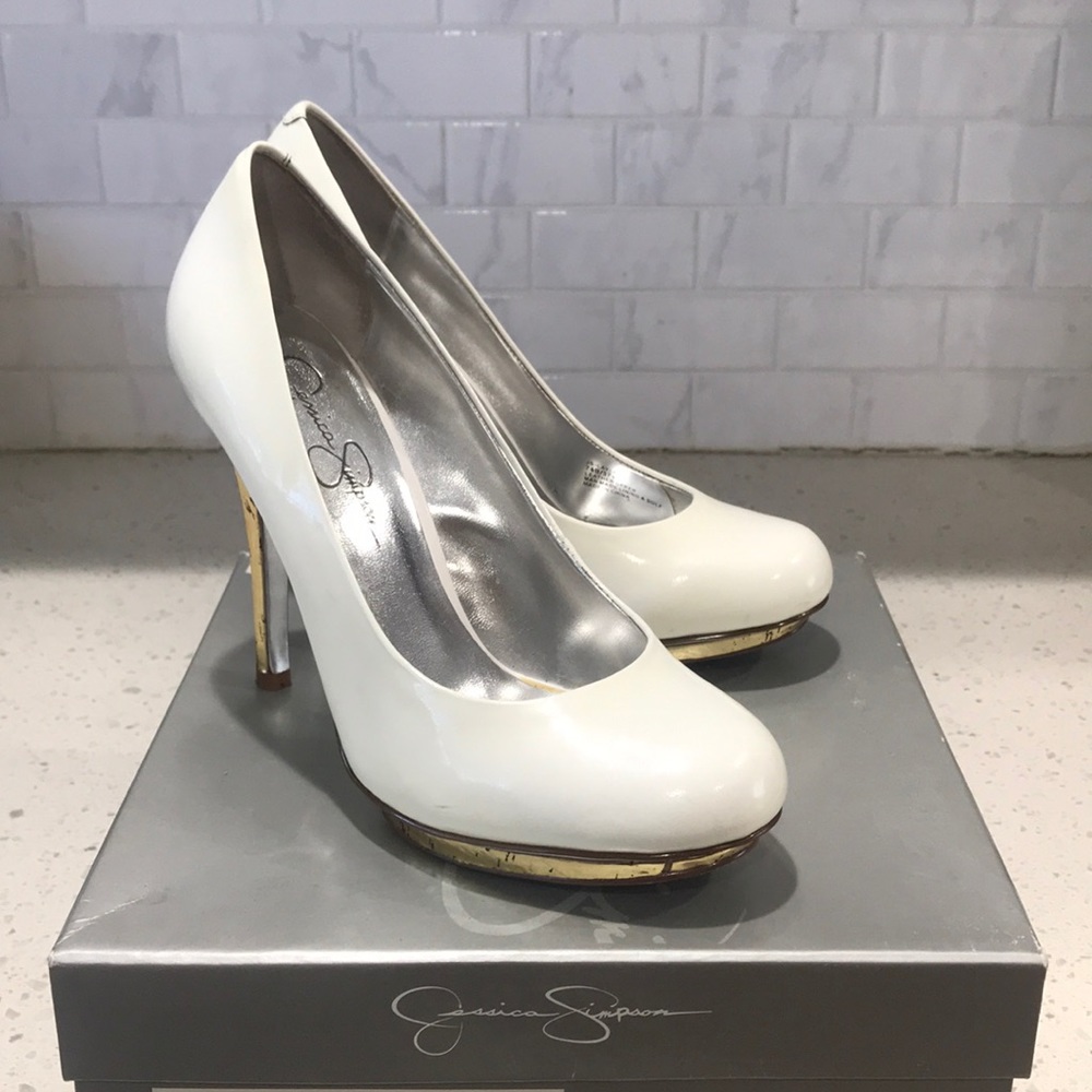 Jessica Simpson pumps (Layla)